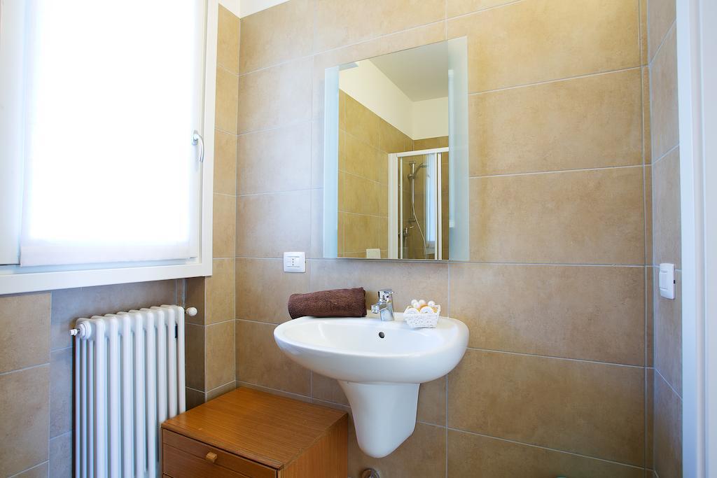 4 Village Centre Lenno Homes With Pool-By Italian Apartments 部屋 写真
