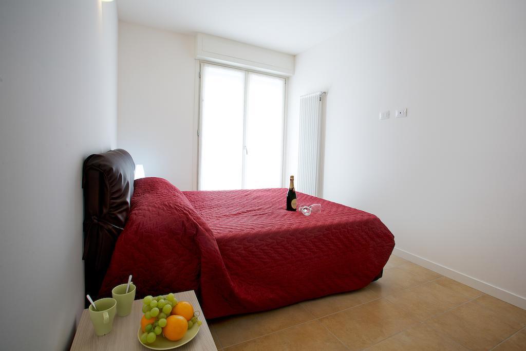 4 Village Centre Lenno Homes With Pool-By Italian Apartments 部屋 写真